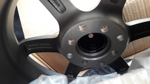 ล้อ Gram Light 57s offset 35  4รู100-114 ขอบ 15 ล้อใหม่ ยังไม่เคยใช้งานเท่ๆ แถมจุ๊ปล้อเลส 4 ตัว