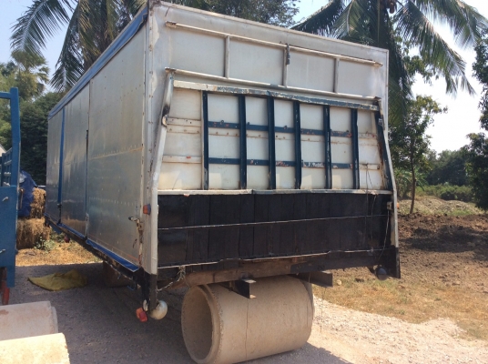 ขายตู้6ล้อ (ตู้ขายของตลาดนัด) เปิดได้รอบด้าน กว้าง2.35 ยาว 6.5 สูง 2 ม ชัชชีกว้าง 82 cm ราคา30,000บาท ศุภากร 081-1903107, 081-4252943 ขายตู้6ล้อ (ตู้ขายของตลาดนัด) เปิดได้รอบด้าน กว้าง2.35 ยาว 6.5 สูง 2 ม ชัชชีกว้าง 82 cm ราคา30,000บาท ศุภากร 081-1903107, 081-4252943