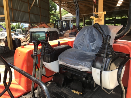 ขายรถขุดเก่านอก มีเอกสาร kubota k040 ราคา 450,000 บาท