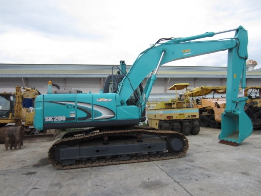 รถขุดKOBELCO รุ่น SK200-8 YN11 มาถึงไทยแล้วคับ รถขุดKOBELCO รุ่น SK200-8 YN11 มาถึงไทยแล้วคับ
