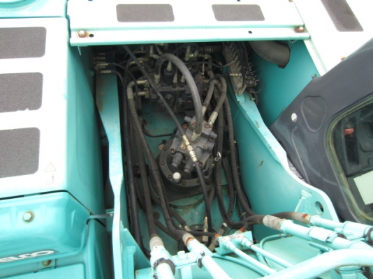 รถขุดKOBELCO รุ่น SK200-8 YN11 มาถึงไทยแล้วคับ รถขุดKOBELCO รุ่น SK200-8 YN11 มาถึงไทยแล้วคับ