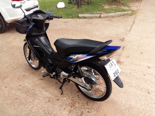 ขายมอไซค์ Honda Wave100X เดิม ๆรถเดิม ๆ เครื่องดี เอกสารพร้อมโอน  ขายราคา18,500บาท สนใจสอบถามได้ครับ 080-1696651 รถอยู่ที่โรงพยาบาลปทุมราชวงศาจังหวัดอำนาจเจริญ