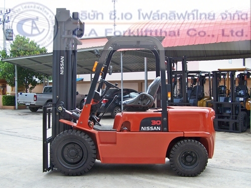 ขาย รถโฟล์คลิฟท์ NISSAN รุ่น FGJ02M30