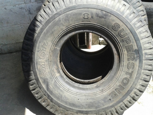 ยาง 10.00 _ 15 ผ้าใบ สวยๆ 4 เส้น ลดราคาเหลือ 6800 บาท ยาง 10.00 _ 15 ผ้าใบ สวยๆ 4 เส้น ลดราคาเหลือ 6800 บาท