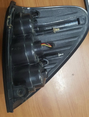 ไฟท้ามิตซู TRITON โครมขาว LED ข้ายซ้ายสภาพใหม่ ไฟท้ามิตซู TRITON โครมขาว LED ข้ายซ้ายสภาพใหม่