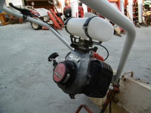 เครื่องกำจัดวัชพืชในร่องข้าว ROBIN RC04C ราคาพิเศษ 9,800 บาท รหัสสินค้า : 80803325 www.nihonmono.com