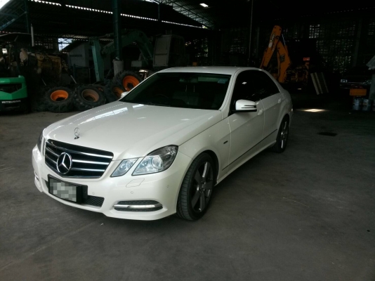 ฝากขาย รถเบนซ์  E200  CGI SALOON รถสวยใช้น้อย จดปี55