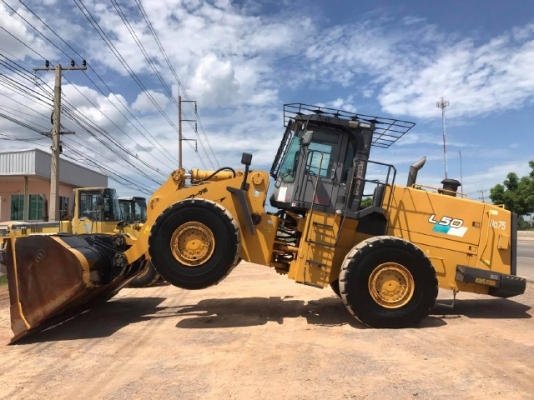 ขายรถตักล้อยาง TCM L50 รถนอกนำเข้าจากญี่ปุ่น สภาพสวยพร้อมใช้ มีVDOการทำงานครับ ขายรถตักล้อยาง TCM L50 รถนอกนำเข้าจากญี่ปุ่น สภาพสวยพร้อมใช้ มีVDOการทำงานครับ