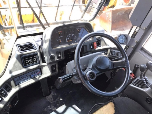 ขายรถตักล้อยาง TCM L50 รถนอกนำเข้าจากญี่ปุ่น สภาพสวยพร้อมใช้ มีVDOการทำงานครับ ขายรถตักล้อยาง TCM L50 รถนอกนำเข้าจากญี่ปุ่น สภาพสวยพร้อมใช้ มีVDOการทำงานครับ