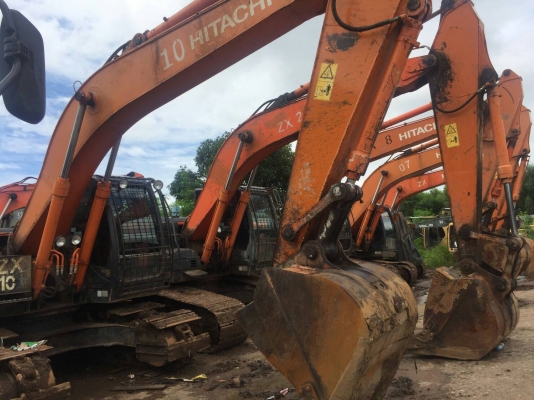 ขายรถแม็คโคร  ยี่ห้อ ฮิตาชิ รุ่น 5 G. ตัวใหม่ล่าสุด    ขาย 1,700,000   บาท     การันตีรถสวยจริงๆ    เจ้าของขายเอง