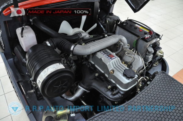 ขายรถโฟล์คลิฟท์มือสอง  TOYOTA รุ่น 6FD25-40951 นำเข้าจากประเทศญี่ปุ่น 100\% ไม่เคยใช้งานในไทย