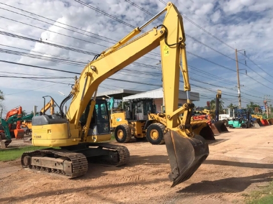 ขายรถแบคโฮ KOMATSU PC228US-3 (เทียบเท่ารุ่น 7) รถนอกนำเข้าเองจากญี่ปุ่น มีVDOการทำงานครับ