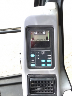 ขายรถแบคโฮ KOMATSU PC228US-3 (เทียบเท่ารุ่น 7) รถนอกนำเข้าเองจากญี่ปุ่น มีVDOการทำงานครับ