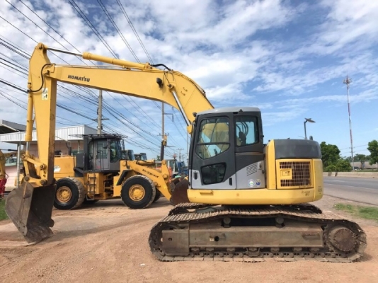 ขายรถแบคโฮ KOMATSU PC228US-3 (เทียบเท่ารุ่น 7) รถนอกนำเข้าเองจากญี่ปุ่น มีVDOการทำงานครับ