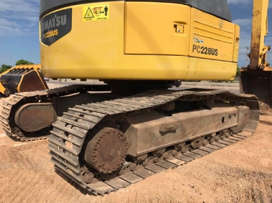 ขายรถแบคโฮ KOMATSU PC228US-3 (เทียบเท่ารุ่น 7) รถนอกนำเข้าเองจากญี่ปุ่น มีVDOการทำงานครับ