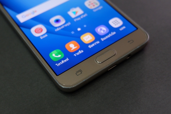 Samsung Galaxy J7 (2016) สีทอง สภาพใหม่ ประกันศูนย์ถึง ม.ค.61 มีที่ชาร์ท ส่งฟรี
