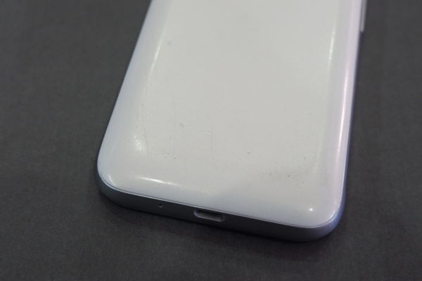 Samsung Galaxy J1 MINI สีขาว สภาพใหม่ ประกันศูนย์ถึง ธ.ค.60 ส่งฟรี
