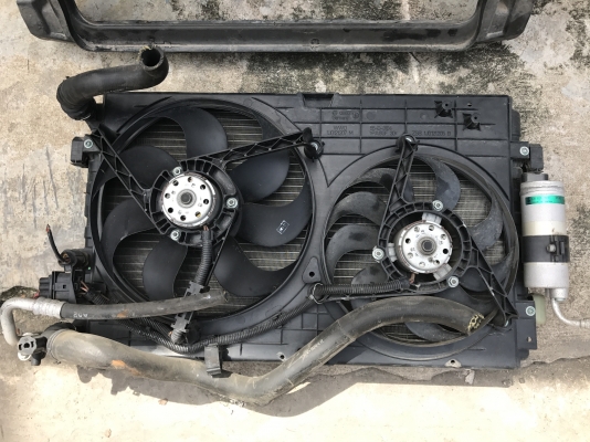 หม้อน้ำพร้อมพัดลมเเผงเเอรโฟค GOLF MK4 เก่าญี่ปุ่นเเท้สภาพสวย