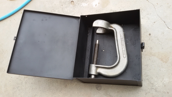 เหล็กถอดพวงมาลัยU.S.A. รุ่นเก่า 70 กว่าปี เหล็กถอดพวงมาลัยU.S.A. รุ่นเก่า 70 กว่าปี