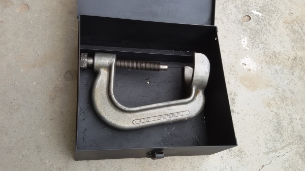 เหล็กถอดพวงมาลัยU.S.A. รุ่นเก่า 70 กว่าปี เหล็กถอดพวงมาลัยU.S.A. รุ่นเก่า 70 กว่าปี