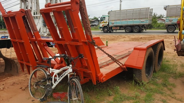 ขายรถเกี่ยวข้าวเกษตรพัฒนา ช้างน้อยเครื่องHINO 150TURBO พร้อมรถลากสาลี่สะพาน ไฮโดรลิกซ์