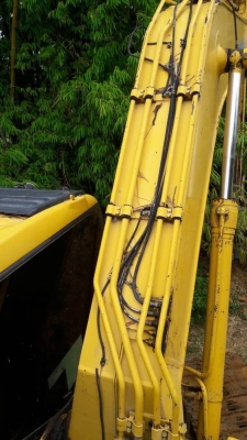 ขาย 1,150,000 บาท KOMATSU PC200-7 ทำงาน 13,xxx เครื่องดี ปั้มแรง โช่หนา เอวแน่น ไฟฟ้าครบ (เอกสารอินวอยท์)  รถอยู่ จ.ยโสธร โทร&amp;ไอดีไลน์ 0610710295