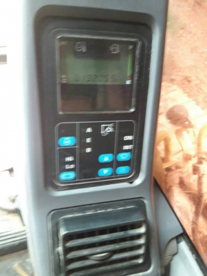 ขาย 1,150,000 บาท KOMATSU PC200-7 ทำงาน 13,xxx เครื่องดี ปั้มแรง โช่หนา เอวแน่น ไฟฟ้าครบ (เอกสารอินวอยท์)  รถอยู่ จ.ยโสธร โทร&amp;ไอดีไลน์ 0610710295