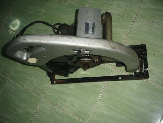 ขายเลื่อยวงเดือน 16 นิ้ว makita รุ่น 5402 (1,750w.) มีใบใหม่ให้พร้อมใช้