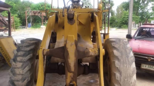 ขาย 195,000 บาท KOMATSU JH30B เครื่องดี ฟิตใหม่ เกียร์แรง ยางดี เอกสารสัญญาชื้อขาย  รถอยู่ จ.สกลนคร โทร&amp;ไอดีไลน์ 0610710295