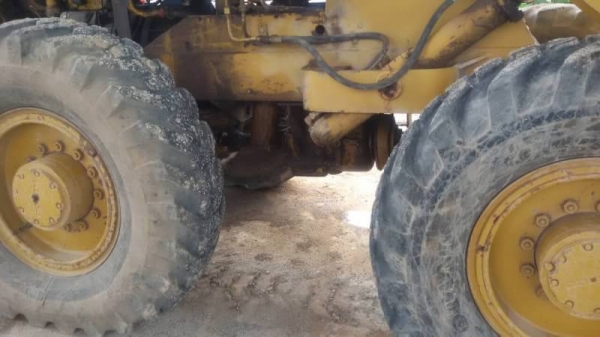 ขาย 195,000 บาท KOMATSU JH30B เครื่องดี ฟิตใหม่ เกียร์แรง ยางดี เอกสารสัญญาชื้อขาย  รถอยู่ จ.สกลนคร โทร&amp;ไอดีไลน์ 0610710295