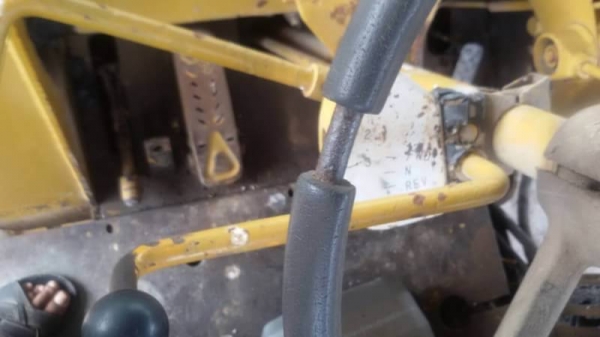 ขาย 195,000 บาท KOMATSU JH30B เครื่องดี ฟิตใหม่ เกียร์แรง ยางดี เอกสารสัญญาชื้อขาย  รถอยู่ จ.สกลนคร โทร&amp;ไอดีไลน์ 0610710295