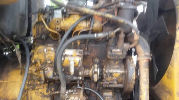 ขาย 195,000 บาท KOMATSU JH30B เครื่องดี ฟิตใหม่ เกียร์แรง ยางดี เอกสารสัญญาชื้อขาย  รถอยู่ จ.สกลนคร โทร&amp;ไอดีไลน์ 0610710295