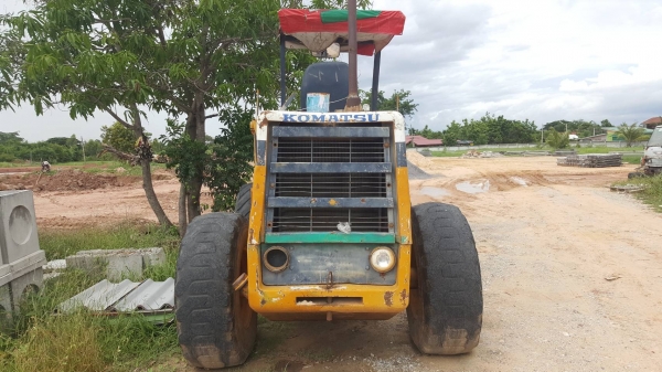 ขาย รถตัก KOMATSU 510 กรองคู่ เอวอ่อน สภาพดีพร้อมใช้งาน เครื่องดี ปั้มดี เกียร์ดี ยางไม่สวย 2 เส้น ราคาต่อรองได้ครับ