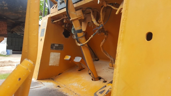 ขาย รถตัก KOMATSU 510 กรองคู่ เอวอ่อน สภาพดีพร้อมใช้งาน เครื่องดี ปั้มดี เกียร์ดี ยางไม่สวย 2 เส้น ราคาต่อรองได้ครับ