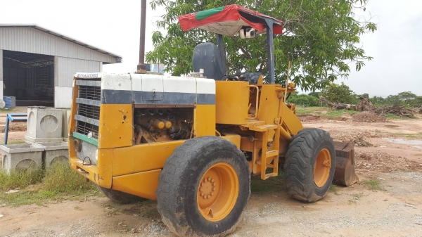 ขาย รถตัก KOMATSU 510 กรองคู่ เอวอ่อน สภาพดีพร้อมใช้งาน เครื่องดี ปั้มดี เกียร์ดี ยางไม่สวย 2 เส้น ราคาต่อรองได้ครับ