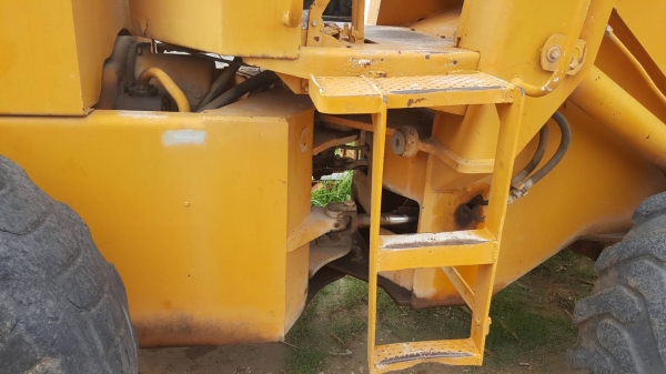 ขาย รถตัก KOMATSU 510 กรองคู่ เอวอ่อน สภาพดีพร้อมใช้งาน เครื่องดี ปั้มดี เกียร์ดี ยางไม่สวย 2 เส้น ราคาต่อรองได้ครับ
