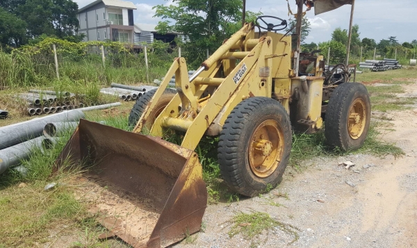 ขาย รถตัก FURUKAWA FL60A เอวอ่อน เกียร์พัง เครื่องสตาร์ทติด อุปกรณ์ปั้มมีครบ ขายตามสภาพให้ไปซ่อมเอง