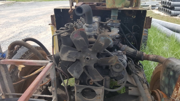 ขาย รถตัก FURUKAWA FL60A เอวอ่อน เกียร์พัง เครื่องสตาร์ทติด อุปกรณ์ปั้มมีครบ ขายตามสภาพให้ไปซ่อมเอง