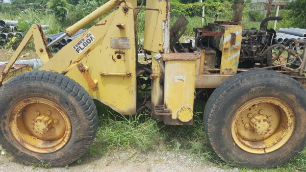 ขาย รถตัก FURUKAWA FL60A เอวอ่อน เกียร์พัง เครื่องสตาร์ทติด อุปกรณ์ปั้มมีครบ ขายตามสภาพให้ไปซ่อมเอง