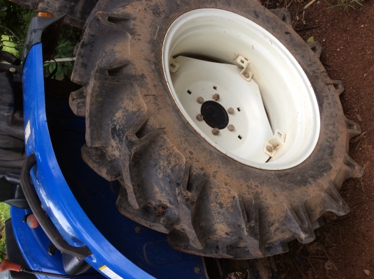 ขายรถไถford new holland ขายรถไถford new holland