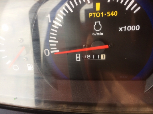 ขายL4708DT รถปี 56 ใช้งาน 810 ชั่วโมงเครื่อง เกียร์ เดิมไม่เคยรื้อ รถสวยพร้อมใช้งาน ราคา 425000 พร้อมส่ง ผานหน้า+ผานหลังตราช้าง สนใจ 084-5486359 สุชาติ  อ. สนม  จ. สุรินทร์