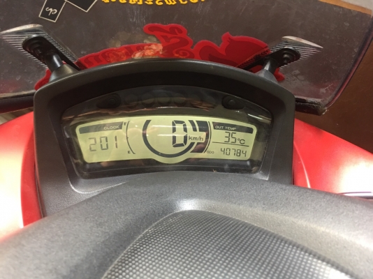 ขาย YAMAHA Tricity 125 ปี 58 เครื่องดี ชุดสีสวย เล่มพร้อมชุดโอน