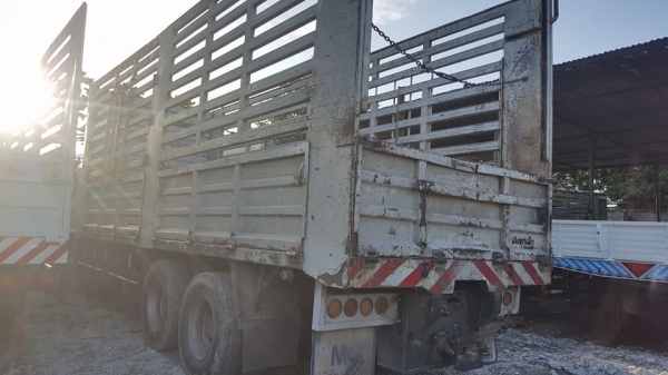 เมก้า260แรงปี2548 2 เพลา กระบะล่องยาว7.50 ยางสวย 10 เส้น พร้อมใช้งานขายตามสภาพ เมก้า260แรงปี2548 2 เพลา กระบะล่องยาว7.50 ยางสวย 10 เส้น พร้อมใช้งานขายตามสภาพ