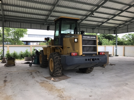 ขายรถตัก และรถแบคโฮ มือหนึ่ง ราคาดี