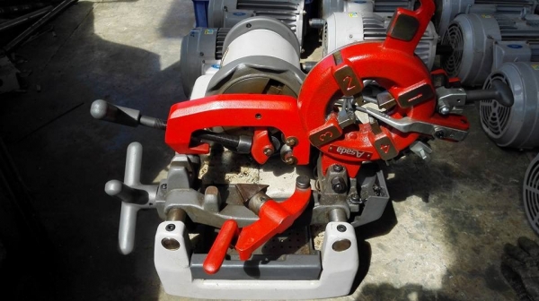 ** SOLD ** เครื่องต้าปเกลียวญี่ปุ่น Asada BEAVER 50 ขนาด 1/4"- 2" รุ่นออโต้ สภาพ 97\% เจ้าของเดิมใช้เดือนเดียว!! ** SOLD ** เครื่องต้าปเกลียวญี่ปุ่น Asada BEAVER 50 ขนาด 1/4"- 2" รุ่นออโต้ สภาพ 97\% เจ้าของเดิมใช้เดือนเดียว!!