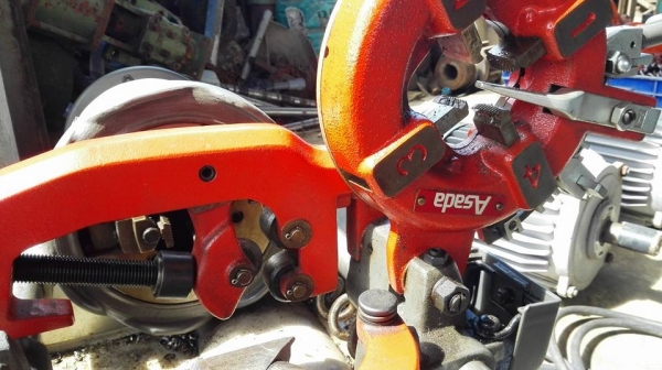 ** SOLD ** เครื่องต้าปเกลียวญี่ปุ่น Asada BEAVER 50 ขนาด 1/4"- 2" รุ่นออโต้ สภาพ 97\% เจ้าของเดิมใช้เดือนเดียว!! ** SOLD ** เครื่องต้าปเกลียวญี่ปุ่น Asada BEAVER 50 ขนาด 1/4"- 2" รุ่นออโต้ สภาพ 97\% เจ้าของเดิมใช้เดือนเดียว!!