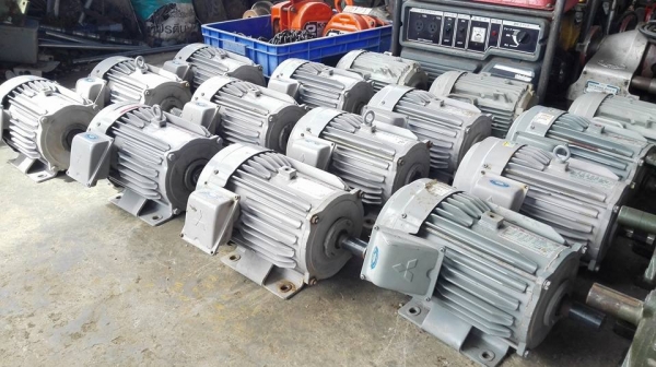 ** SOLD ** มอเตอร์รอบช้า Mitsubishi 2 HP 6 POLE 930 RPM 380V สดเดิมพร้อมใช้