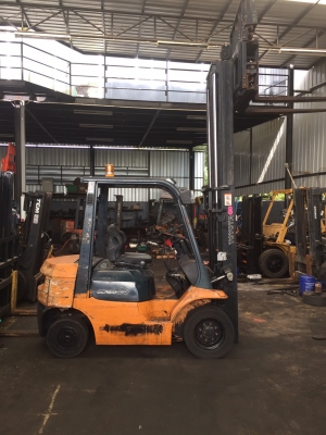 2.Used ฟอร์คลิฟท์Toyota 7fd20 2.Used ฟอร์คลิฟท์Toyota 7fd20