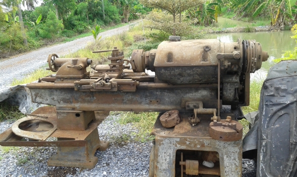 ขายครับเครื่องกลึงรุ่นเก่ามากๆ ขายครับเครื่องกลึงรุ่นเก่ามากๆ