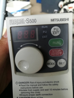 1200 บ. ส่งฟรี083-2000058 LINE ID: line832923 อินเวอร์เตอร์ควบคุมความเร็วมอเตอร์ ยี่ห้อ MITSUBISHI FREQROL -S500 ขานด 400 W. (มีแค่ 10 ตัว ) 1200 บ. ส่งฟรี083-2000058 LINE ID: line832923 อินเวอร์เตอร์ควบคุมความเร็วมอเตอร์ ยี่ห้อ MITSUBISHI FREQROL -S500 ขานด 400 W. (มีแค่ 10 ตัว )